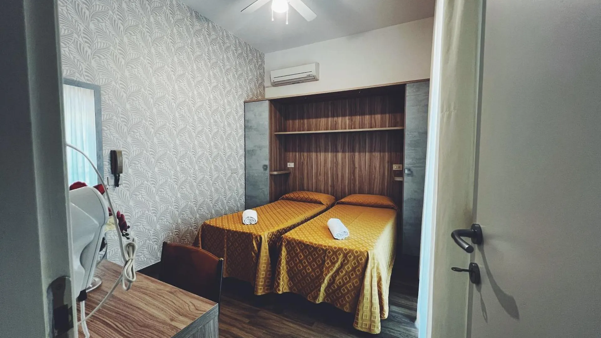 Hotel Ramona Rimini 2*,